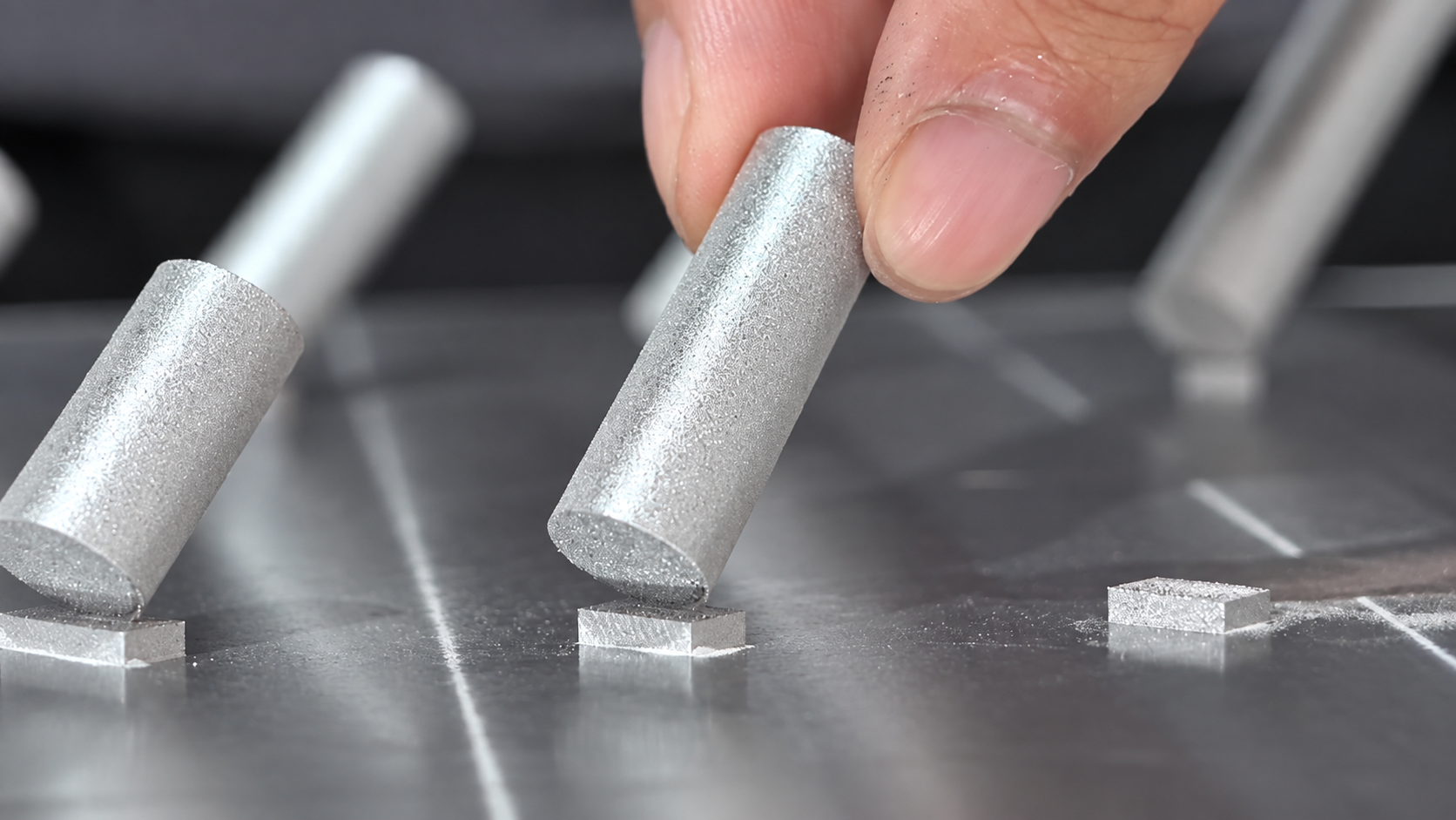 Cylindrical Test Samples Printed with AM Build
